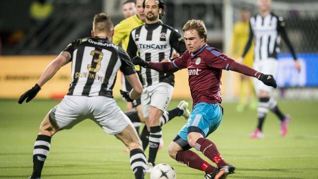 攻並非偶然 攻並非偶然