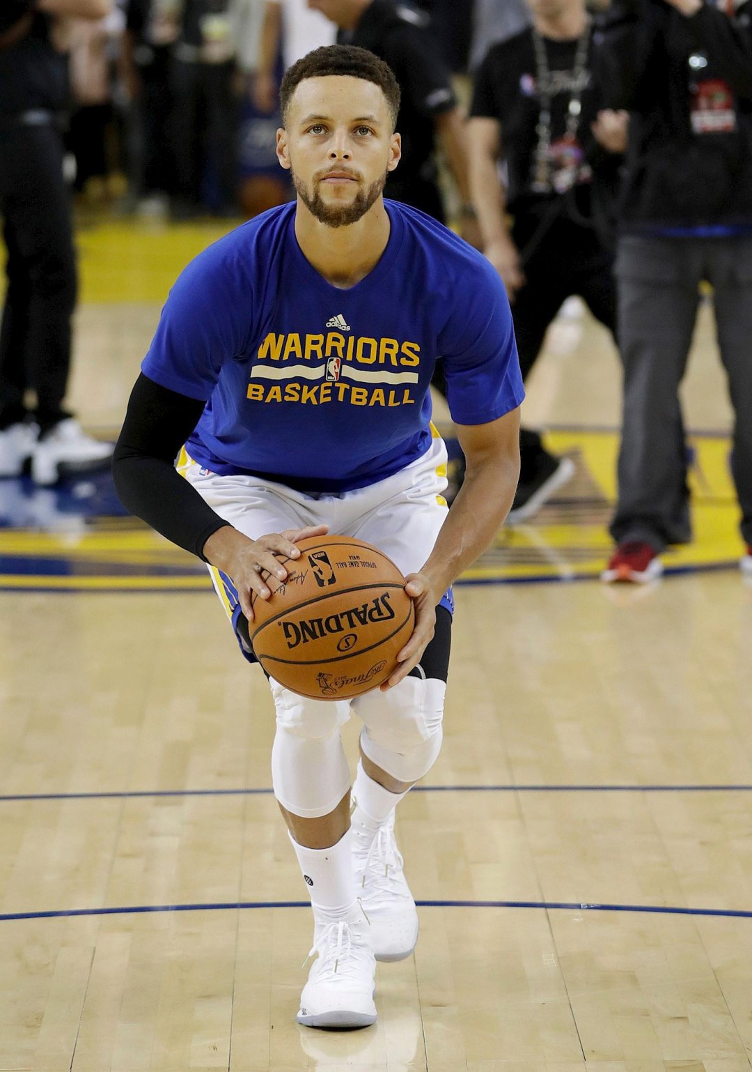 鼓舞队友士 鼓舞队友士