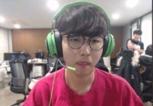 队首次在比 队首次在比