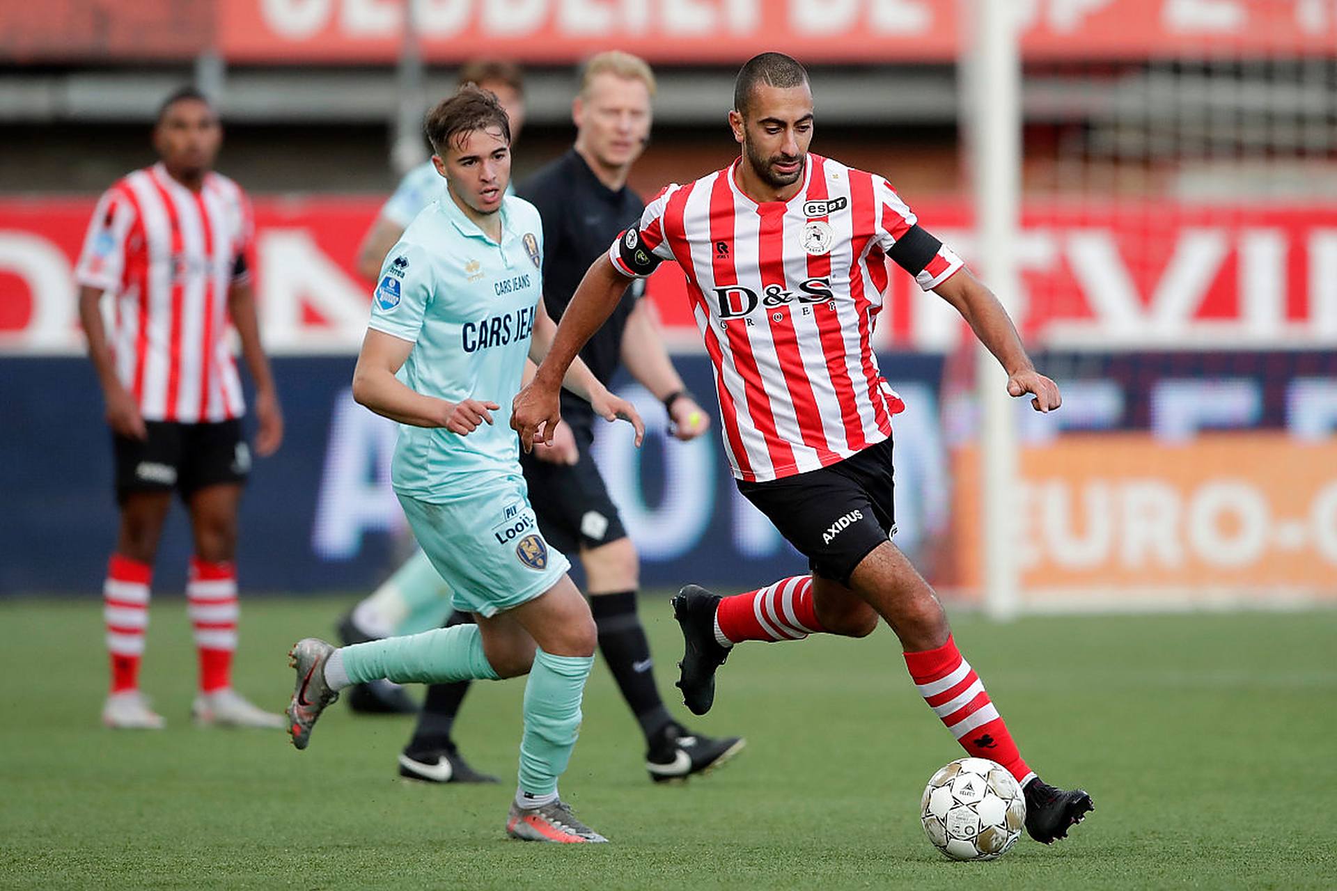 实现突破 实现突破